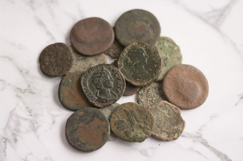 16 Monnaies Romaines