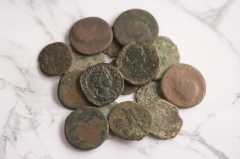 16 Monnaies Romaines